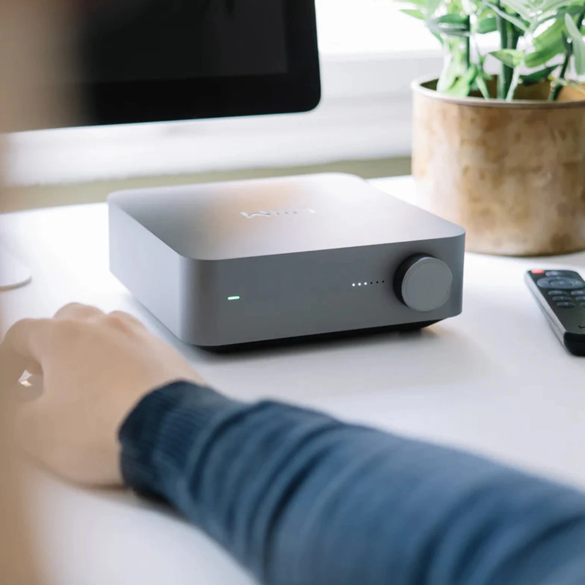 WiiM Amp Pro Multi-Room Streaming Integrated Amplifier with Enhanced DAC for Premium Wireless Hi-Fi